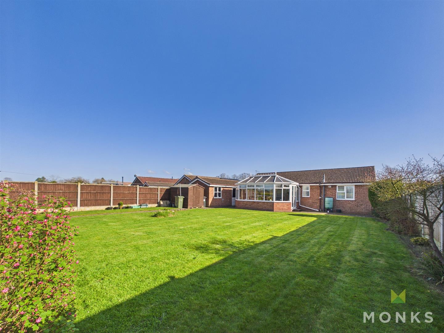 19 Barnfield Avenue, Shrewsbury, SY4 5HT For Sale